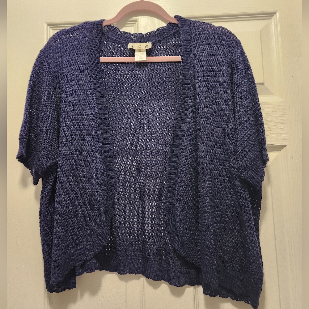 LEA Apparel navy lightweight accent sweater